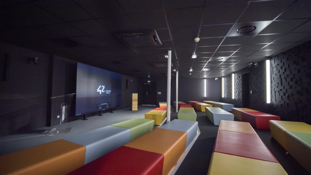 holodeck amphithéatre 42 perpignan